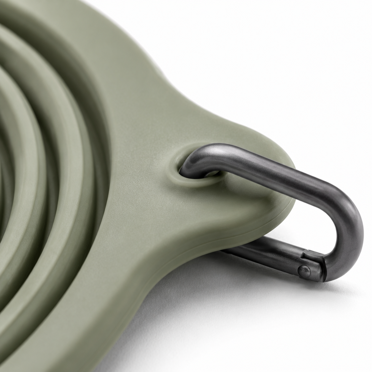 Foldable Silicone Dog Bowl — Embedded Clip