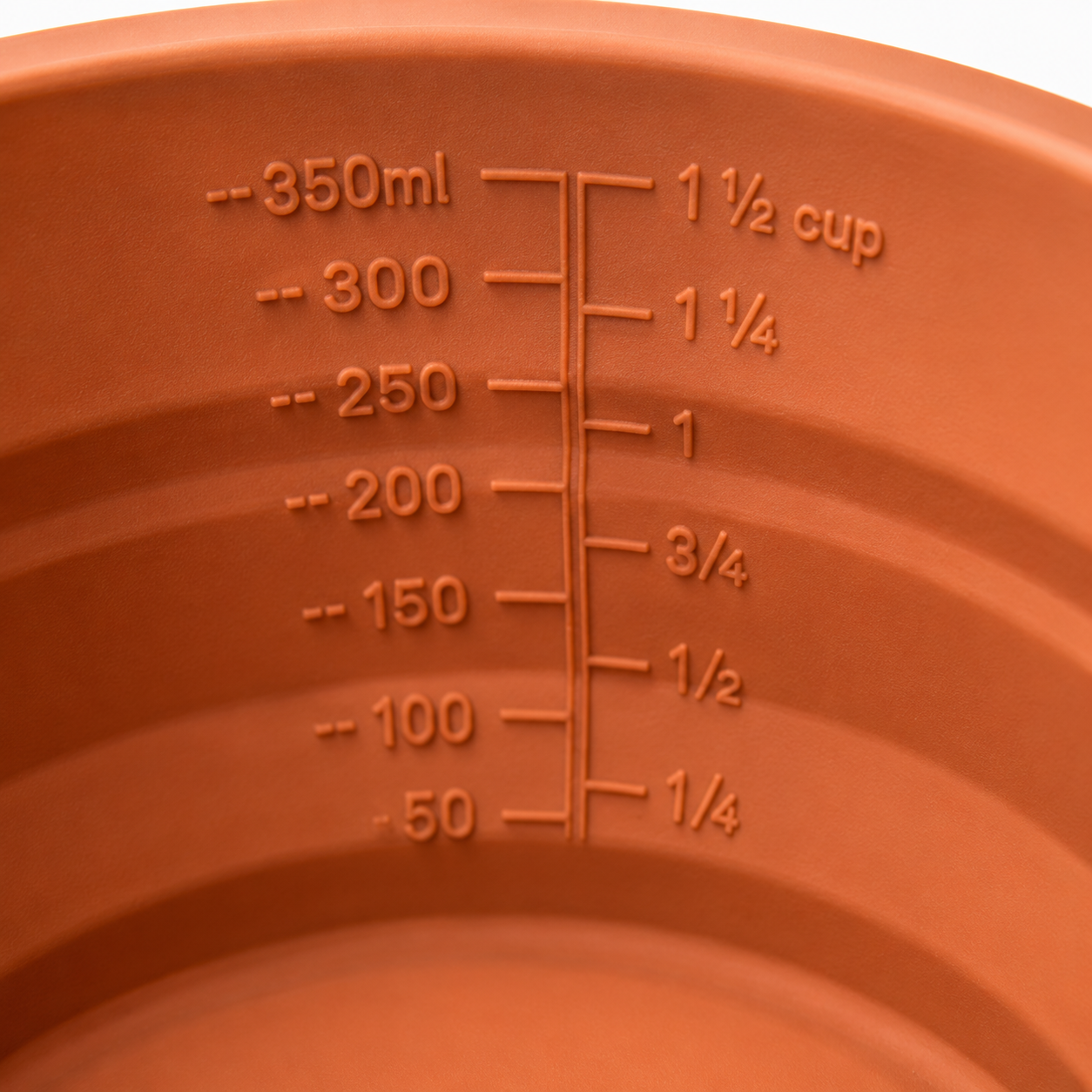 Foldable Silicone Dog Bowl — Clip